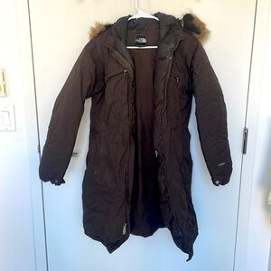 North Face: Women’s Down Winter Waterproof Parka; Size: Medium